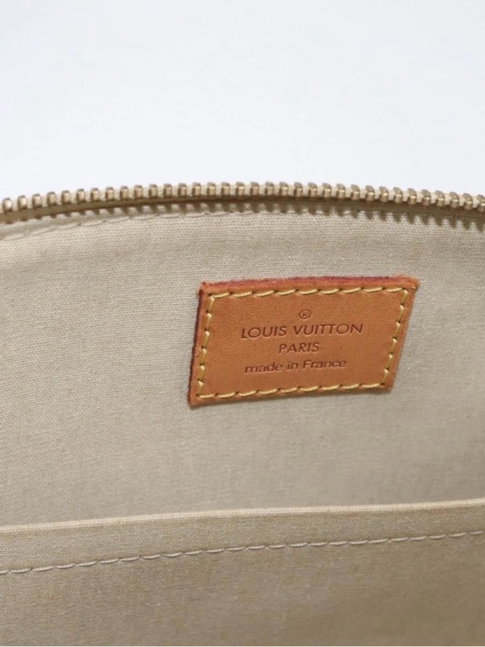 Louis Vuitton Cream Monogram Vernis Alma Handbag - Picture 12 of 15